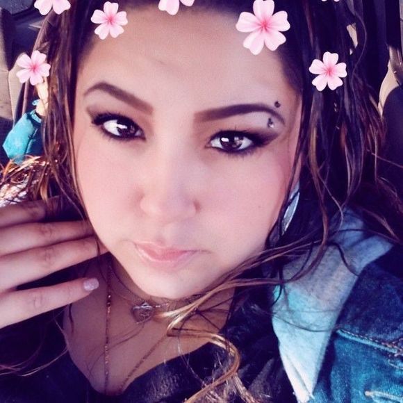 Meet your Posher, Erika - Picture 1 of 1